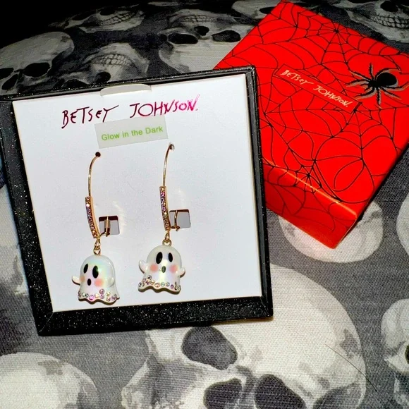 Betsey Johnson Ghost Dangle Earrings glow in the Dark - Picture 2 of 4